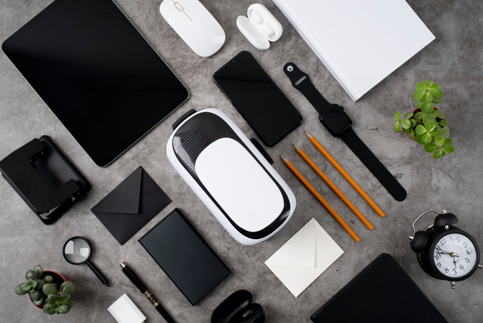 10 Must-Have Tech Gadgets for a Smarter, More Organized Life